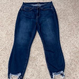 Judy Blue Huntington Mid Rise Relaxed Fit Jeans